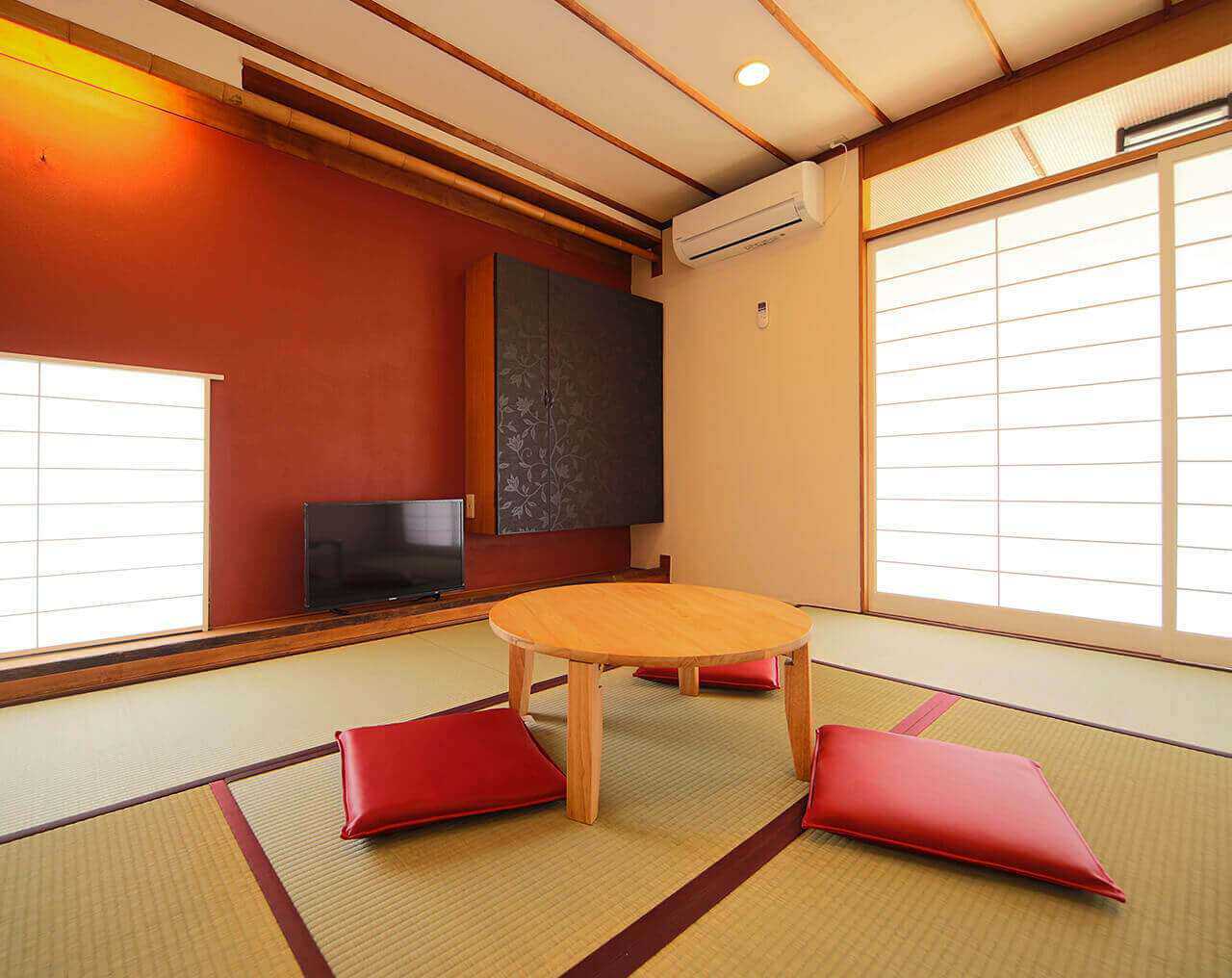 photo：Standard Japanese Room Setouchi Mangetsuso Takamatsu Kagawa Guest house Hotel Hostel