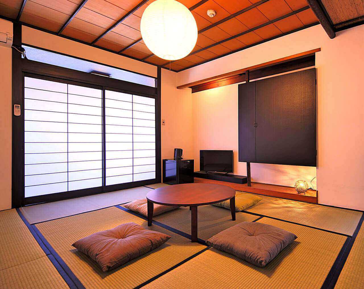 photo：Delux Japanese Room Setouchi Mangetsuso Takamatsu Kagawa Guest house Hotel Hostel