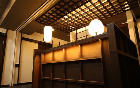 photo:Check-in counter Setouchi Mangetsuso Takamatsu Kagawa Guest house Hotel Hostel